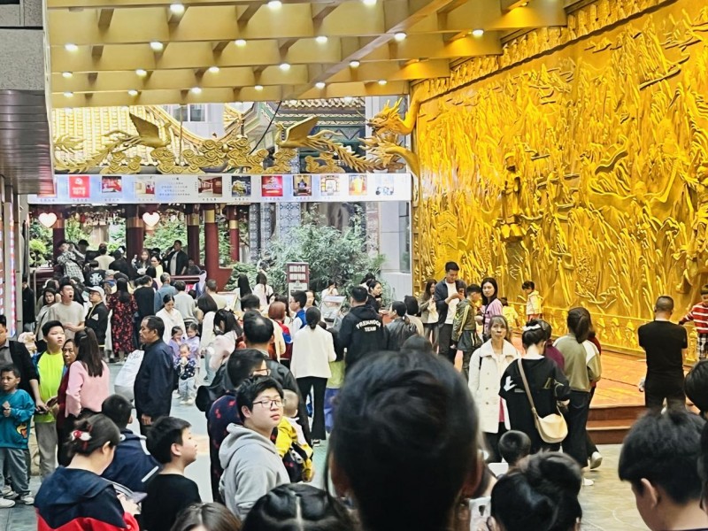 泛亚电竞宇宙中心万家丽圣诞星光奇遇记超多豪礼享不停(图10)